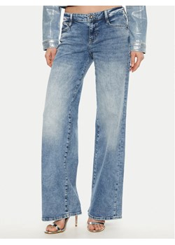 Guess Jeansy W5RA96 D5L71 Niebieski Regular Fit ze sklepu MODIVO w kategorii Jeansy damskie - zdjęcie 183652831