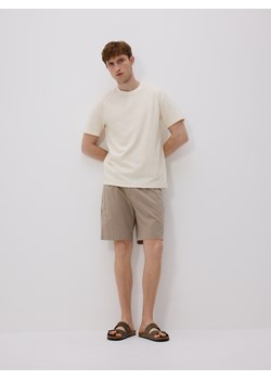 Reserved - Strukturalny t-shirt comfort fit - złamana biel ze sklepu Reserved w kategorii T-shirty męskie - zdjęcie 183662673