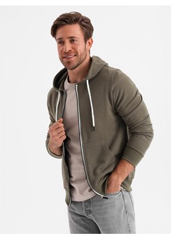 Bluza męska rozpinana z kapturem BASIC - ciemnooliwkowa V11 OM-SSBZ-0118 ze sklepu ombre w kategorii Bluzy męskie - zdjęcie 183664552