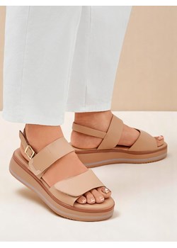 Royalfashion Damskie sandały na grubszej podeszwie Tulipp ze sklepu royalfashion.pl w kategorii Sandały damskie - zdjęcie 183667063