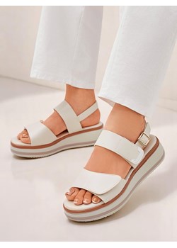 Royalfashion Damskie sandały na grubszej podeszwie Tulipp ze sklepu royalfashion.pl w kategorii Sandały damskie - zdjęcie 183667104