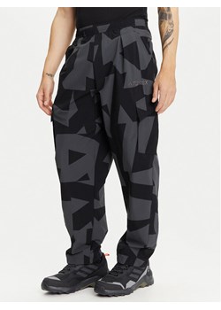 adidas Spodnie outdoor Terrex Xploric Cargo JF3716 Czarny Loose Fit ze sklepu MODIVO w kategorii Spodnie męskie - zdjęcie 183678840