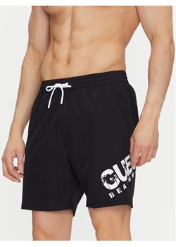 Guess Szorty kąpielowe F5GT27 WG2E2 Czarny Regular Fit ze sklepu MODIVO w kategorii Kąpielówki - zdjęcie 183689064