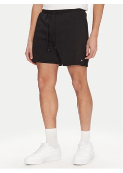 Tommy Jeans Szorty sportowe Flag Beach DM0DM21931 Czarny Regular Fit ze sklepu MODIVO w kategorii Spodenki męskie - zdjęcie 183689160