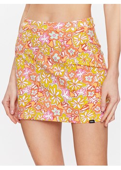 Vans Spódnica Resort Floral S VN00039F Pomarańczowy Slim Fit ze sklepu MODIVO w kategorii Spódnice - zdjęcie 183689373