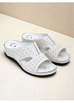 Royalfashion Damskie klapki na grubszej podeszwie Nova Step ze sklepu royalfashion.pl w kategorii Klapki damskie - zdjęcie 183692772