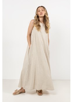 Trapezowa sukienka maxi w delikatne prążki - mocca ze sklepu Cudmoda w kategorii Sukienki - zdjęcie 183696434