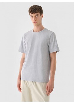 Męski t-shirt basic Outhorn OTHWAW24TTSHM2438 - szary ze sklepu Sportstylestory.com w kategorii T-shirty męskie - zdjęcie 183703482