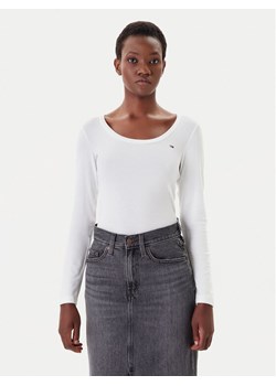 Tommy Jeans Bluzka DW0DW20921 Biały Regular Fit ze sklepu MODIVO w kategorii Bluzki damskie - zdjęcie 183706262