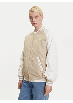 Tommy Jeans Kurtka bomber Souvenir DW0DW21432 Beżowy ze sklepu MODIVO w kategorii Kurtki damskie - zdjęcie 183706263