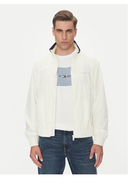 Tommy Jeans Kurtka przejściowa Essential DM0DM21667 Biały Regular Fit ze sklepu MODIVO w kategorii Kurtki męskie - zdjęcie 183706360
