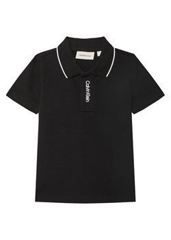 Calvin Klein Jeans Polo Embro Logo IB0IB02542 M Czarny Regular Fit ze sklepu MODIVO w kategorii T-shirty chłopięce - zdjęcie 183706373