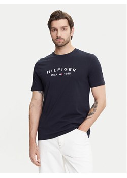 Tommy Hilfiger T-Shirt Fathers Day MW0MW39356 Granatowy Regular Fit ze sklepu MODIVO w kategorii T-shirty męskie - zdjęcie 183706563