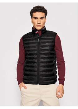 Tommy Hilfiger Bezrękawnik Core Circular MW0MW18762 Czarny Regular Fit ze sklepu MODIVO w kategorii Kamizelki męskie - zdjęcie 183725622