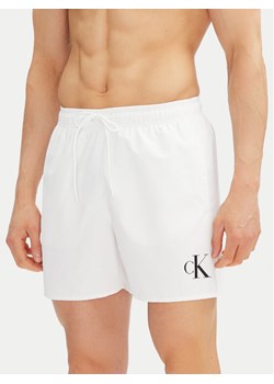 Calvin Klein Swimwear Szorty kąpielowe KM0KM01101 Biały Regular Fit ze sklepu MODIVO w kategorii Kąpielówki - zdjęcie 183737244