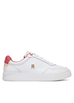 Sneakersy Tommy Hilfiger Essential Elevated Court Sneaker FW0FW08680 Biały ze sklepu eobuwie.pl w kategorii Buty sportowe damskie - zdjęcie 183747514