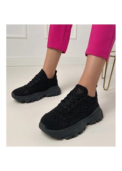 Czarne sneakersy ażurowe na platformie Brokes ze sklepu ButyModne.pl w kategorii Buty sportowe damskie - zdjęcie 183748463