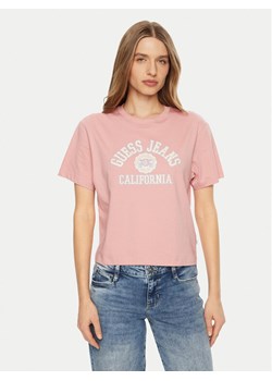 Guess T-Shirt W5RI43 K8HM0 Różowy Regular Fit ze sklepu MODIVO w kategorii Bluzki damskie - zdjęcie 183749173