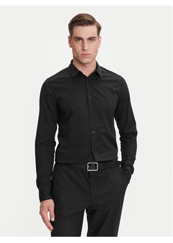 Calvin Klein Jeans Koszula J30J324614 Czarny Slim Fit ze sklepu MODIVO w kategorii Koszule męskie - zdjęcie 183751610