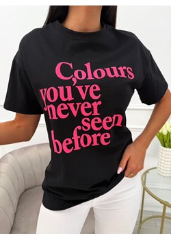 Czarny T-shirt z Nadrukiem ze sklepu ModnaKiecka.pl w kategorii Bluzki damskie - zdjęcie 183753644