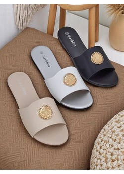 Royalfashion Damskie klapki na płaskiej podeszwie Golden Slip ze sklepu royalfashion.pl w kategorii Klapki damskie - zdjęcie 183754470