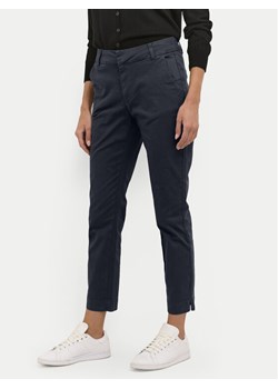 Kaffe Spodnie materiałowe Mette 10506121 Granatowy Regular Fit ze sklepu MODIVO w kategorii Spodnie damskie - zdjęcie 183764953
