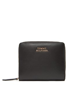 Mały Portfel Damski Tommy Hilfiger Th Leather Slg Med Za Flap AW0AW17499 Czarny ze sklepu eobuwie.pl w kategorii Portfele damskie - zdjęcie 183775393