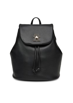 Plecak Tommy Hilfiger Th Modern Backpack AW0AW17470 Czarny ze sklepu eobuwie.pl w kategorii Plecaki - zdjęcie 183775691