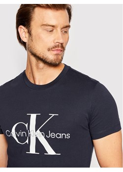 Calvin Klein Jeans T-Shirt J30J320935 Granatowy Slim Fit ze sklepu MODIVO w kategorii T-shirty męskie - zdjęcie 183778524