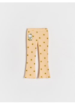 Reserved - Prążkowane legginsy Hello Kitty - brzoskwiniowy ze sklepu Reserved w kategorii Spodnie dziewczęce - zdjęcie 183783281