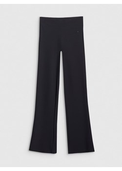 Damskie spodnie treningowe 4F 4FRSS25TFTRF1037 - czarne ze sklepu Sportstylestory.com w kategorii Spodnie damskie - zdjęcie 183785422