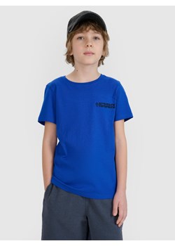 Chłopięcy t-shirt z nadrukiem 4F 4FJWSS25TTSHM1881 - niebieski ze sklepu Sportstylestory.com w kategorii T-shirty chłopięce - zdjęcie 183785424