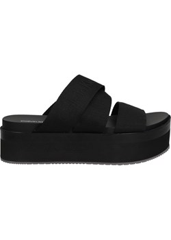 Klapki Calvin Klein Jeans ze sklepu Darbut w kategorii Klapki damskie - zdjęcie 183796842
