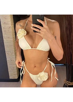 Dwuczęściowy strój kąpielowy z wiązanym bikini - Biały / S ze sklepu Valetta.pl w kategorii Stroje kąpielowe - zdjęcie 183806284