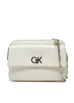 Torebka Calvin Klein Ck Re-Lock Pocket Camera Bag LV04F3102G Różowy ze sklepu eobuwie.pl w kategorii Listonoszki - zdjęcie 183807992