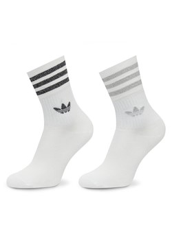 Zestaw 2 par wysokich skarpet damskich adidas Glt Crew HC9561 Biały ze sklepu eobuwie.pl w kategorii Skarpetki damskie - zdjęcie 183808161