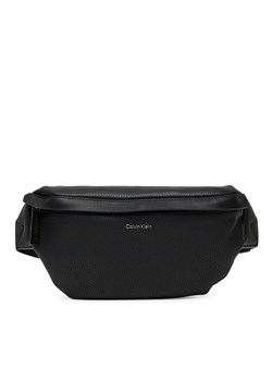 Calvin Klein Saszetka nerka Ck Must Waistbag LV04D3184G Czarny ze sklepu MODIVO w kategorii Nerki - zdjęcie 183813232