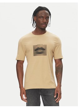 HUGO T-Shirt Deterni 50544496 Beżowy Regular Fit ze sklepu MODIVO w kategorii T-shirty męskie - zdjęcie 183813543