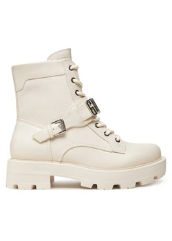 Guess Botki FLTYZ2 FAP10 Écru ze sklepu MODIVO w kategorii Workery damskie - zdjęcie 183814192