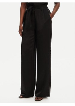 PINKO Spodnie materiałowe 104595 A2BU Z99 Czarny Regular Fit ze sklepu MODIVO w kategorii Spodnie damskie - zdjęcie 183814251