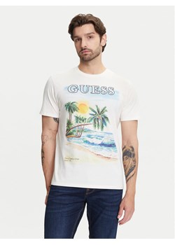 Guess T-Shirt M5YI38 KBW41 Écru Regular Fit ze sklepu MODIVO w kategorii T-shirty męskie - zdjęcie 183814262