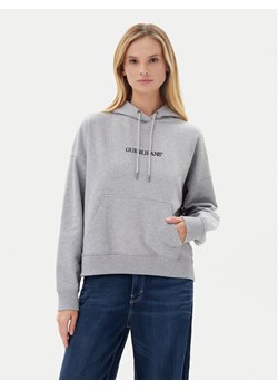 Guess Jeans Bluza W5RQ27 K68I4 Szary Oversize ze sklepu MODIVO w kategorii Bluzy damskie - zdjęcie 183814490
