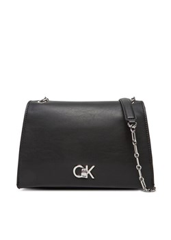 Calvin Klein Torebka Re-Lock Medium Chain LV04F3104G Czarny ze sklepu MODIVO w kategorii Listonoszki - zdjęcie 183814863