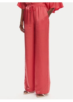 PINKO Spodnie materiałowe 104595 A2BU N55 Koralowy Regular Fit ze sklepu MODIVO w kategorii Spodnie damskie - zdjęcie 183814892