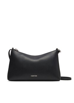 Calvin Klein Torebka Ck Must Conv Logo Jqd Strap Xbod LV04F3095G Czarny ze sklepu MODIVO w kategorii Listonoszki - zdjęcie 183815114