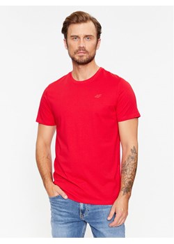 4F T-Shirt 4FAW23TTSHM0876 Czerwony Regular Fit ze sklepu MODIVO w kategorii T-shirty męskie - zdjęcie 183833190