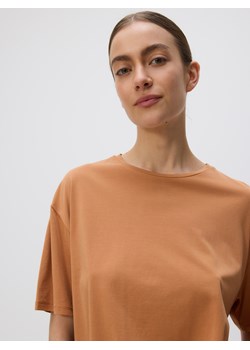 Reserved - Krótki t-shirt z modalem - musztardowy - id: ZR413-17X - marki Reserved - 183835660 Reserved - Krótki t-shirt z modalem - musztardowy ze sklepu Reserved w kategorii Bluzki damskie - zdjęcie 183835660