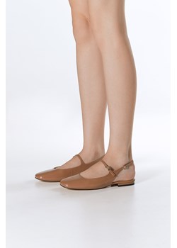 Estro: Brązowe sandały damskie na płaskim obcasie typy slingback ze sklepu Estro w kategorii Balerinki - zdjęcie 183839671