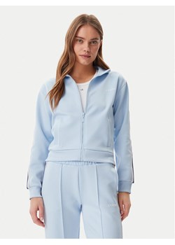 Guess Bluza V5GQ18 KCRU2 Błękitny Regular Fit ze sklepu MODIVO w kategorii Bluzy damskie - zdjęcie 183842243