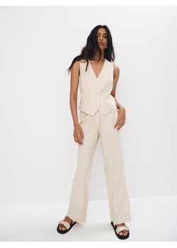 Mohito - Beżowa kamizelka - beżowy ze sklepu Mohito w kategorii Kamizelki damskie - zdjęcie 183847521